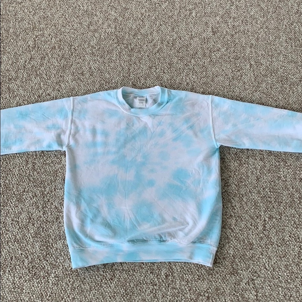 blue tiedye sweatshirt